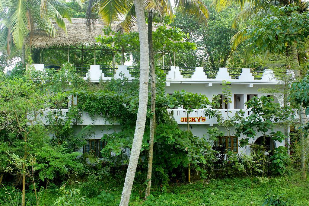 Jickys Nest Hotel Varkala Phòng bức ảnh