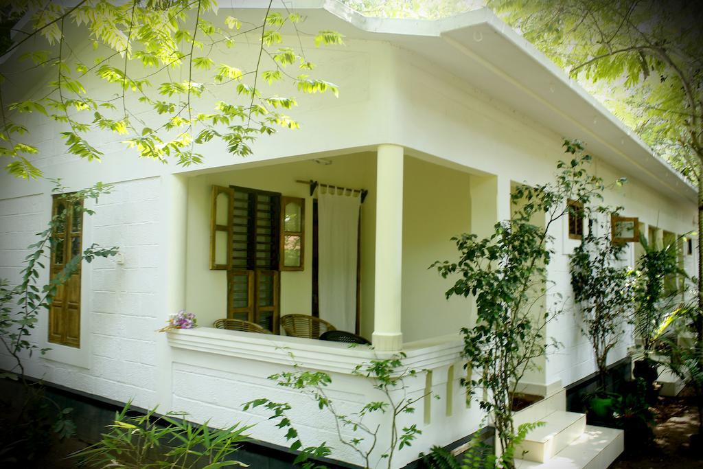 Jickys Nest Hotel Varkala Phòng bức ảnh