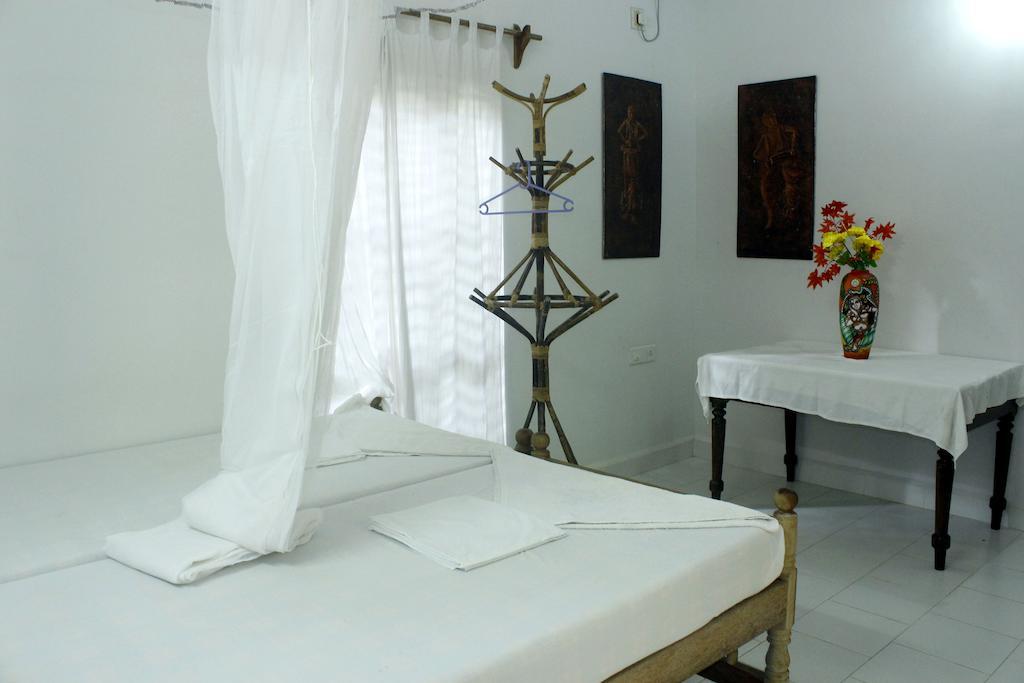 Jickys Nest Hotel Varkala Phòng bức ảnh